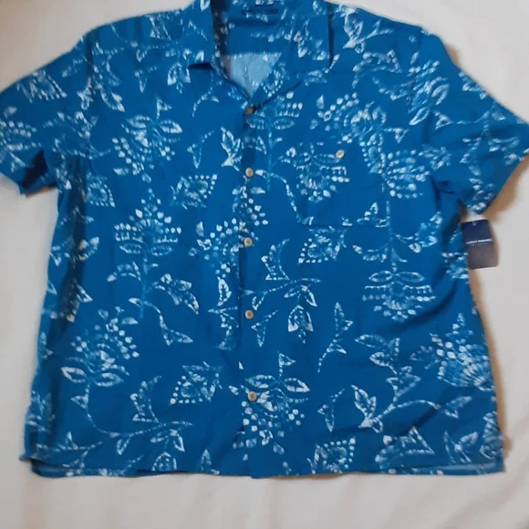 LUCKY BRAND BLUE AND WHITE BUTTON DOWN FRONT SHIRT, XL - Picture 3 of 10